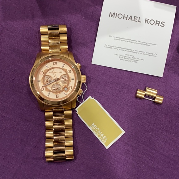 Watch 🕰 - Picture 2 of 8